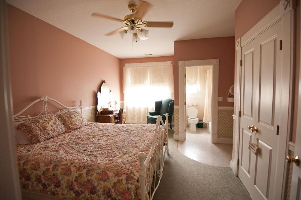 Victorian Veranda Country Inn Lawrence Quarto foto